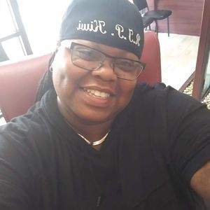 Meet your Posher, Edwenna